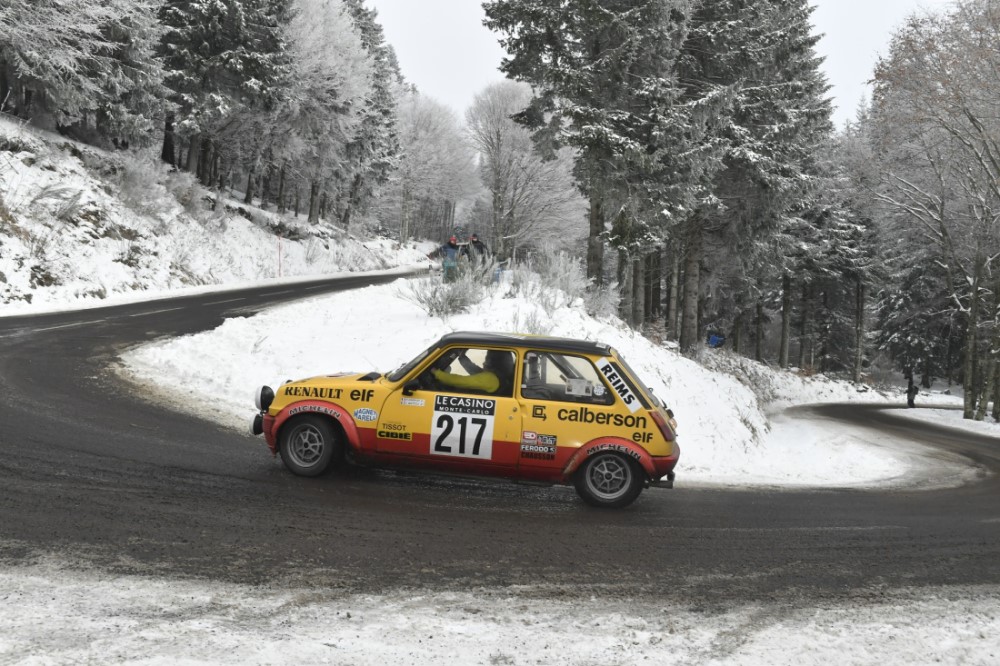 Iconic cars and legendary roads for an Rallye Historique